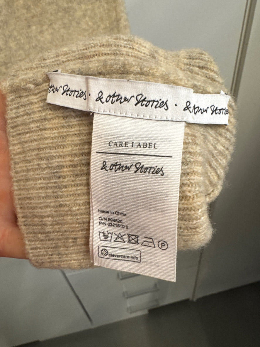 & Other Stories tørklæde