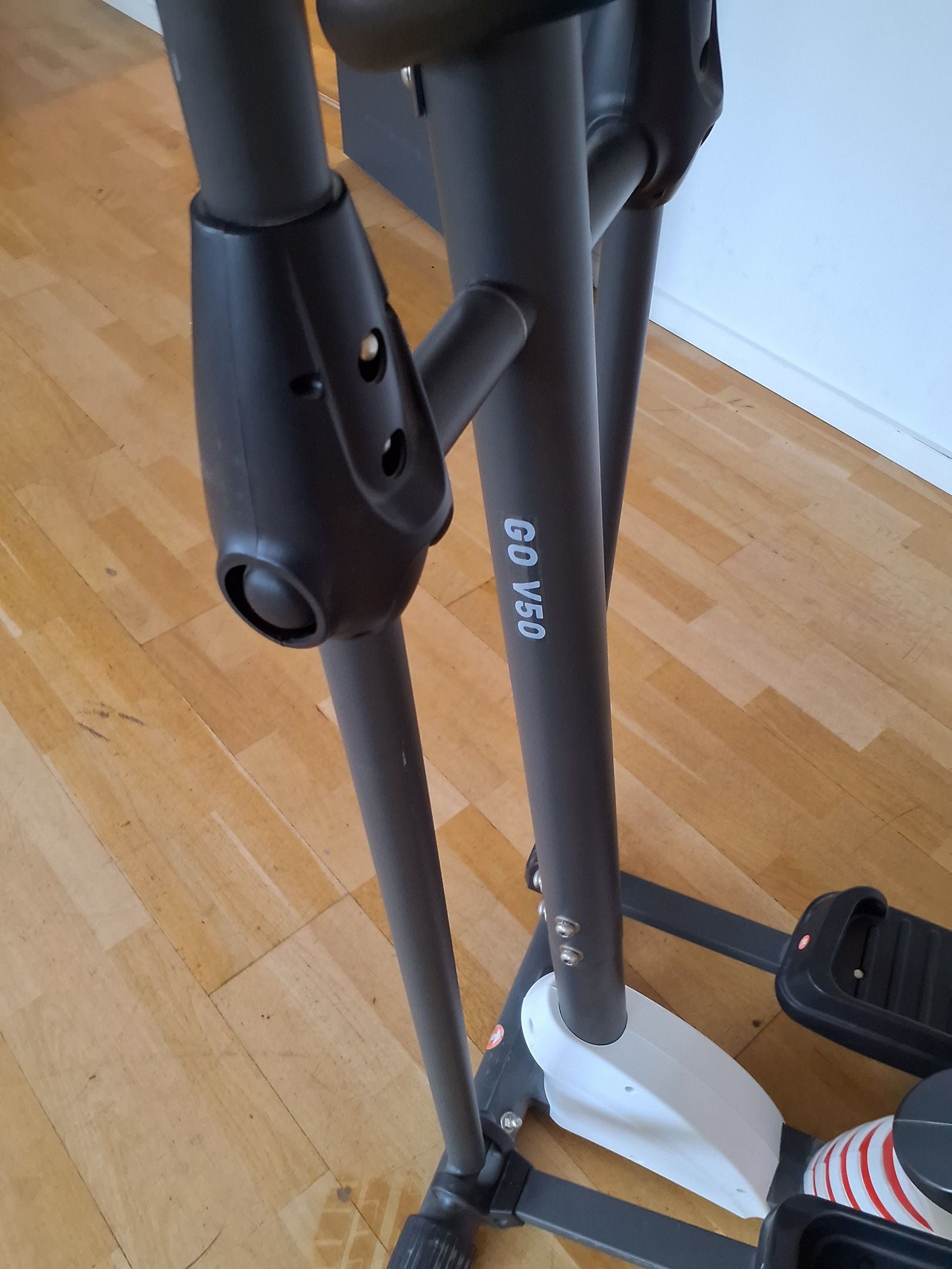 Titan GO V50 crosstrainer