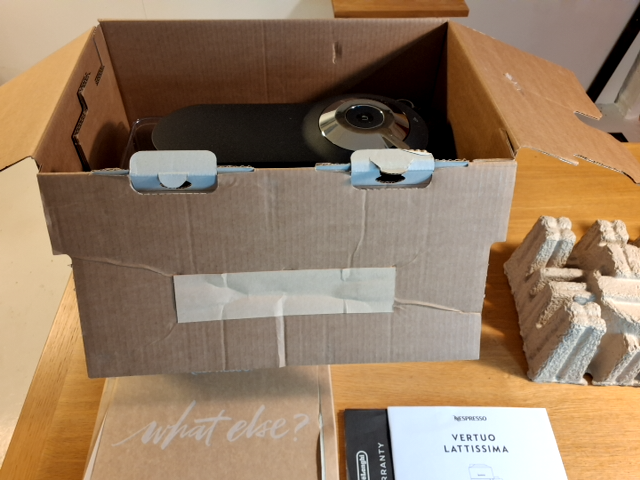 Nespresso Vertuo Lattissima kaffe maskine