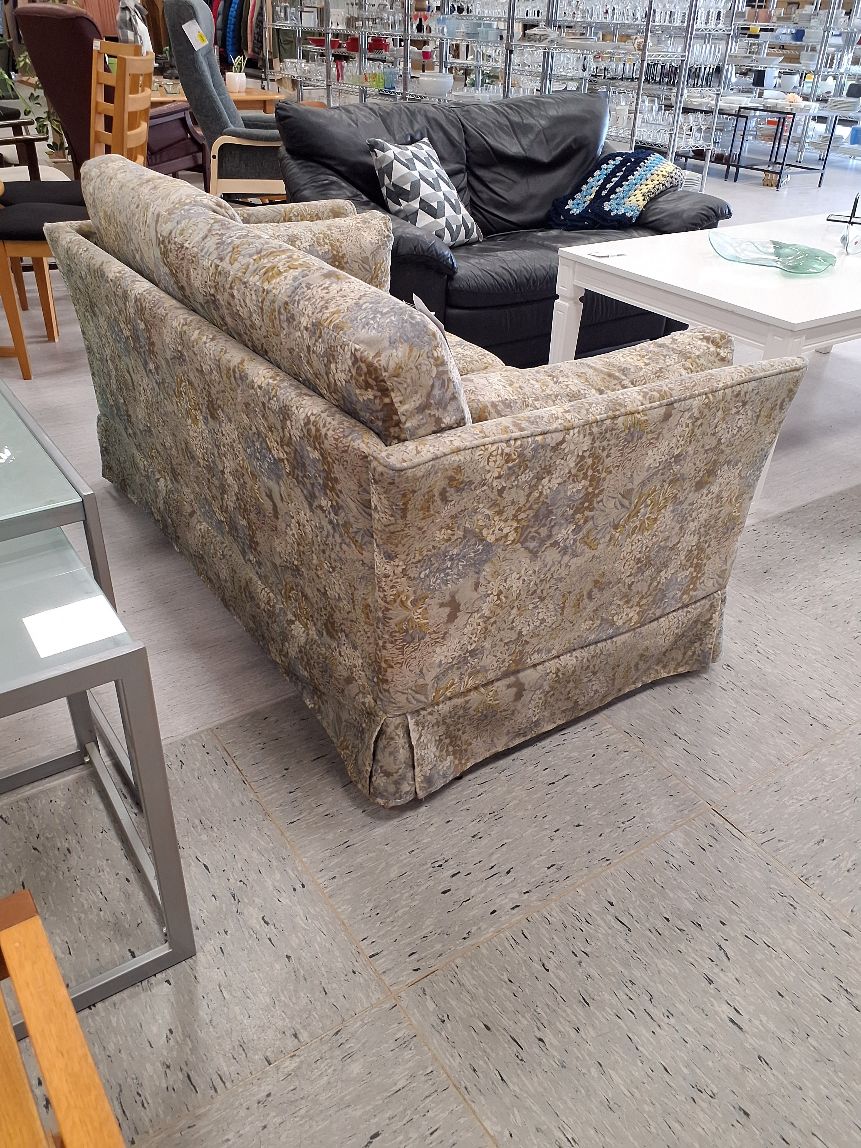 Grøn polstret sofa 2-pers