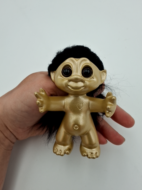 Lykke trold i guld