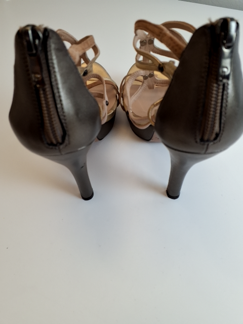 Pura López Heels