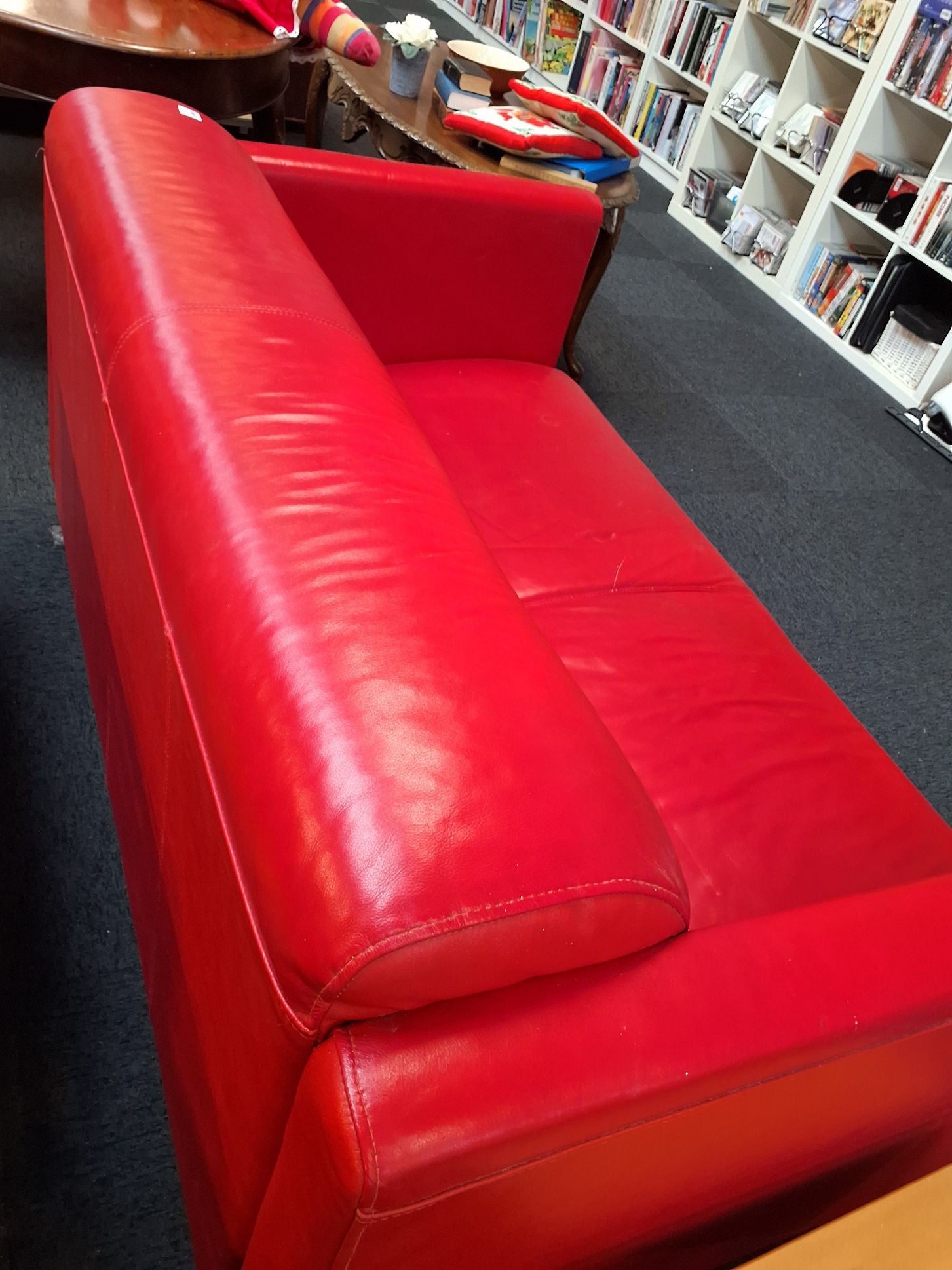 Rød lædersofa