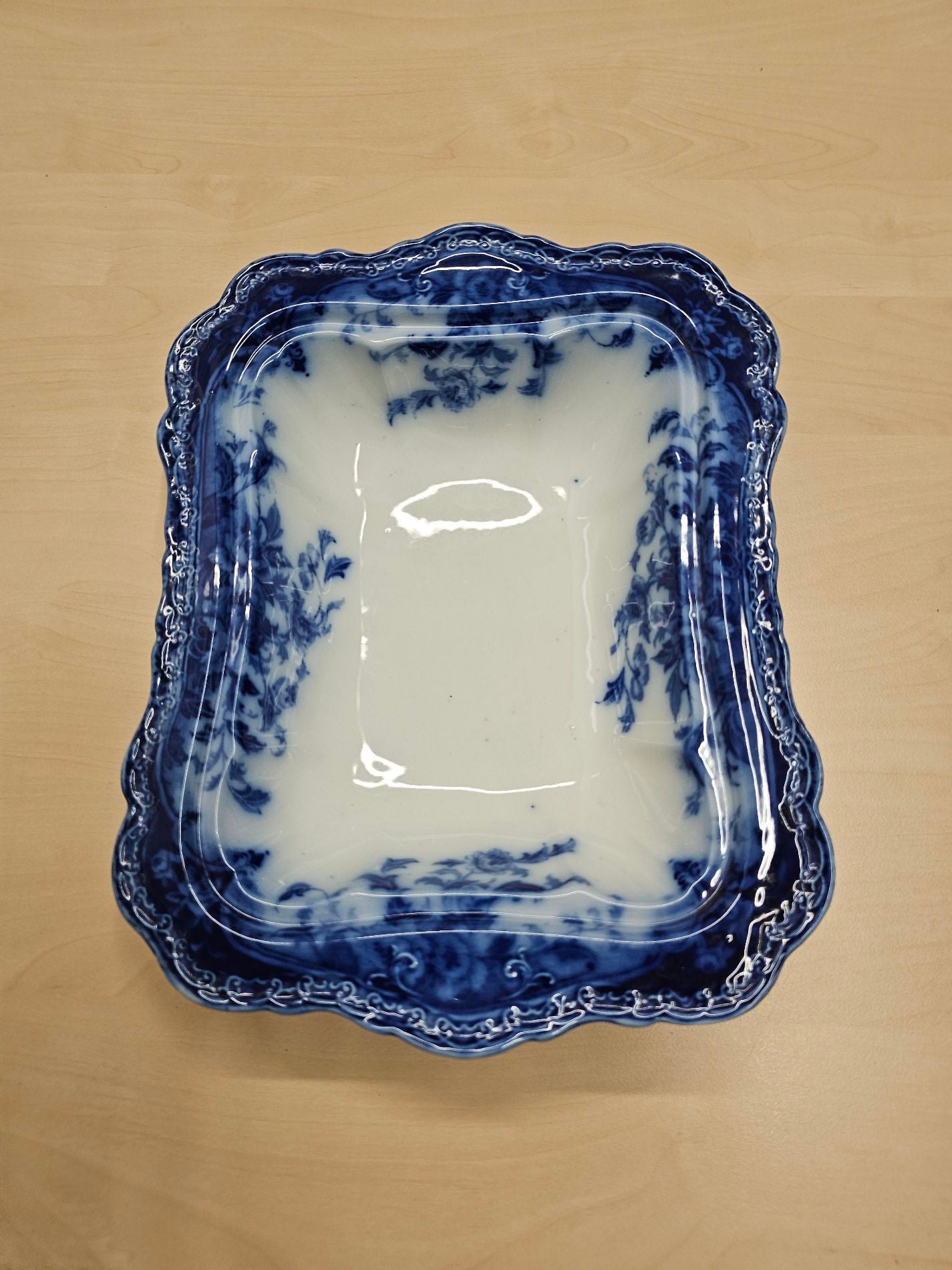 Royal Wedgwood suppeterin