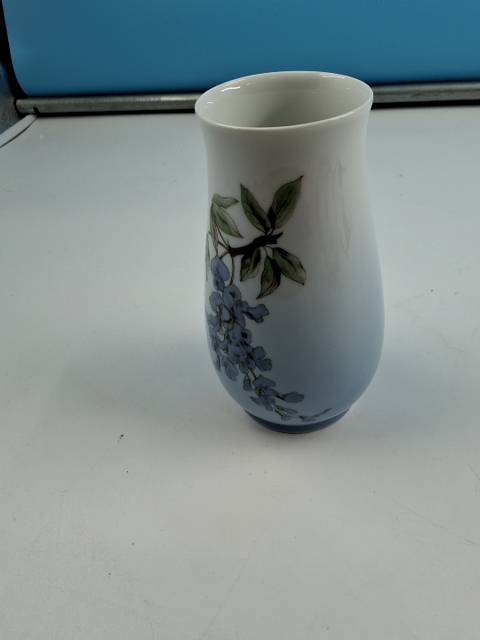 Vase med blåregn