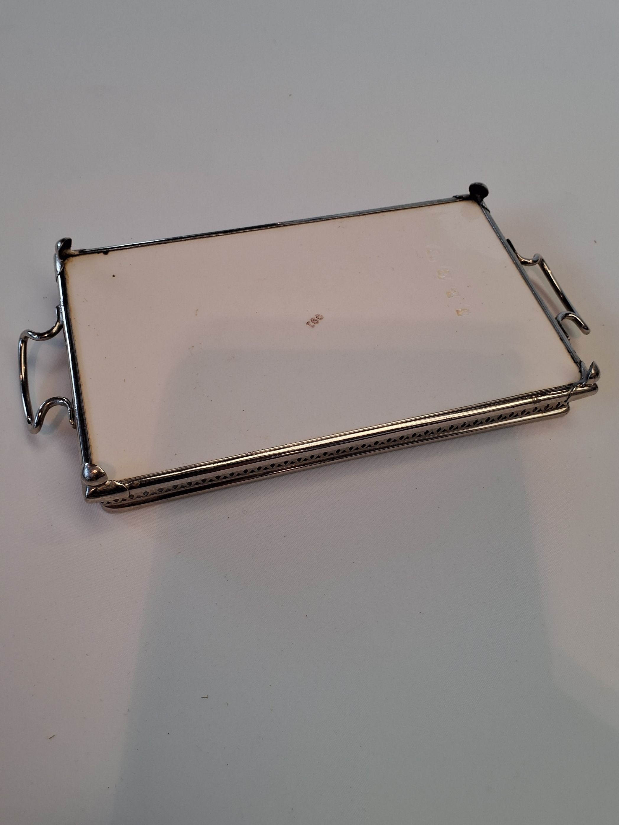 Serverings Fad i Porcelæn
