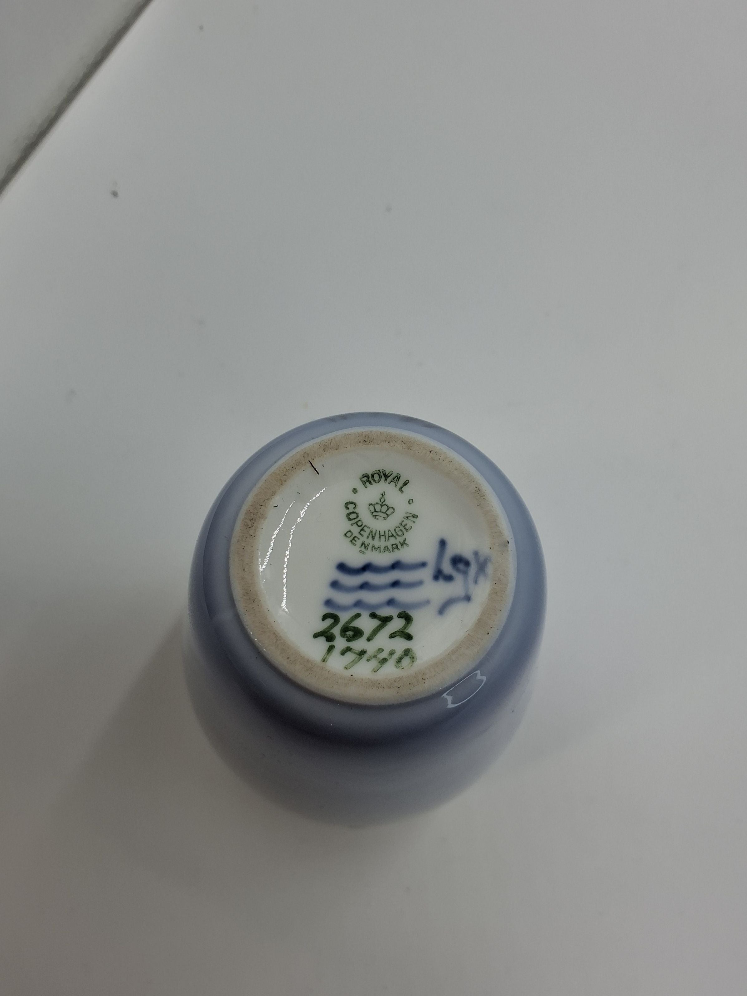 Royal Copenhagen mini vas