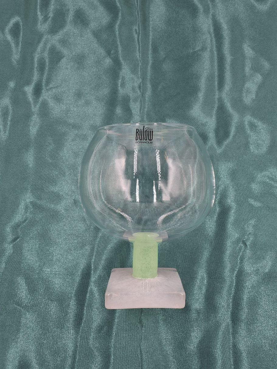Bülow drinks glas