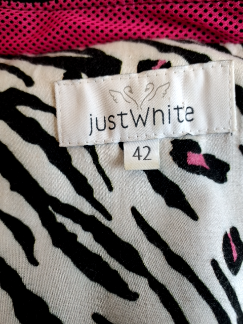Just White Vest
