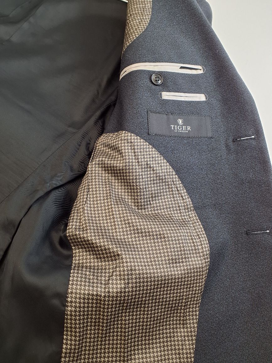 Tiger of Sweden Habit