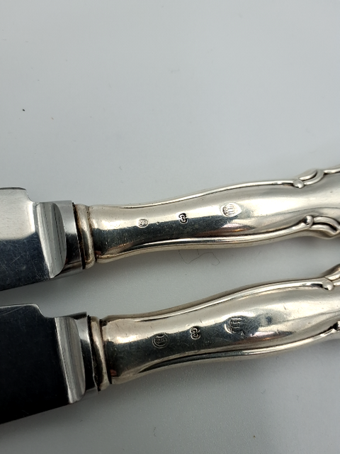 10. Knive