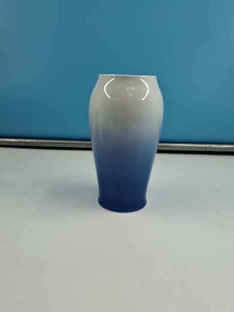 B&G vase
