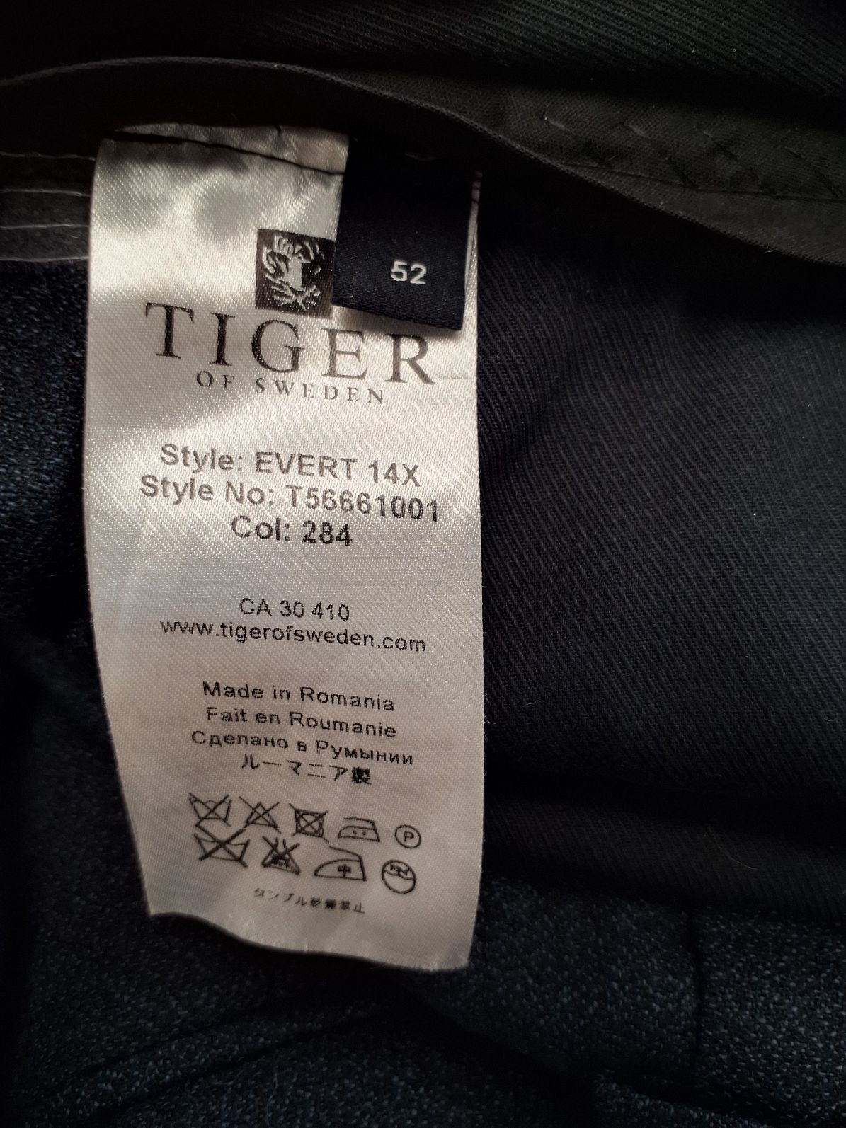 Tiger of Sweden Habit