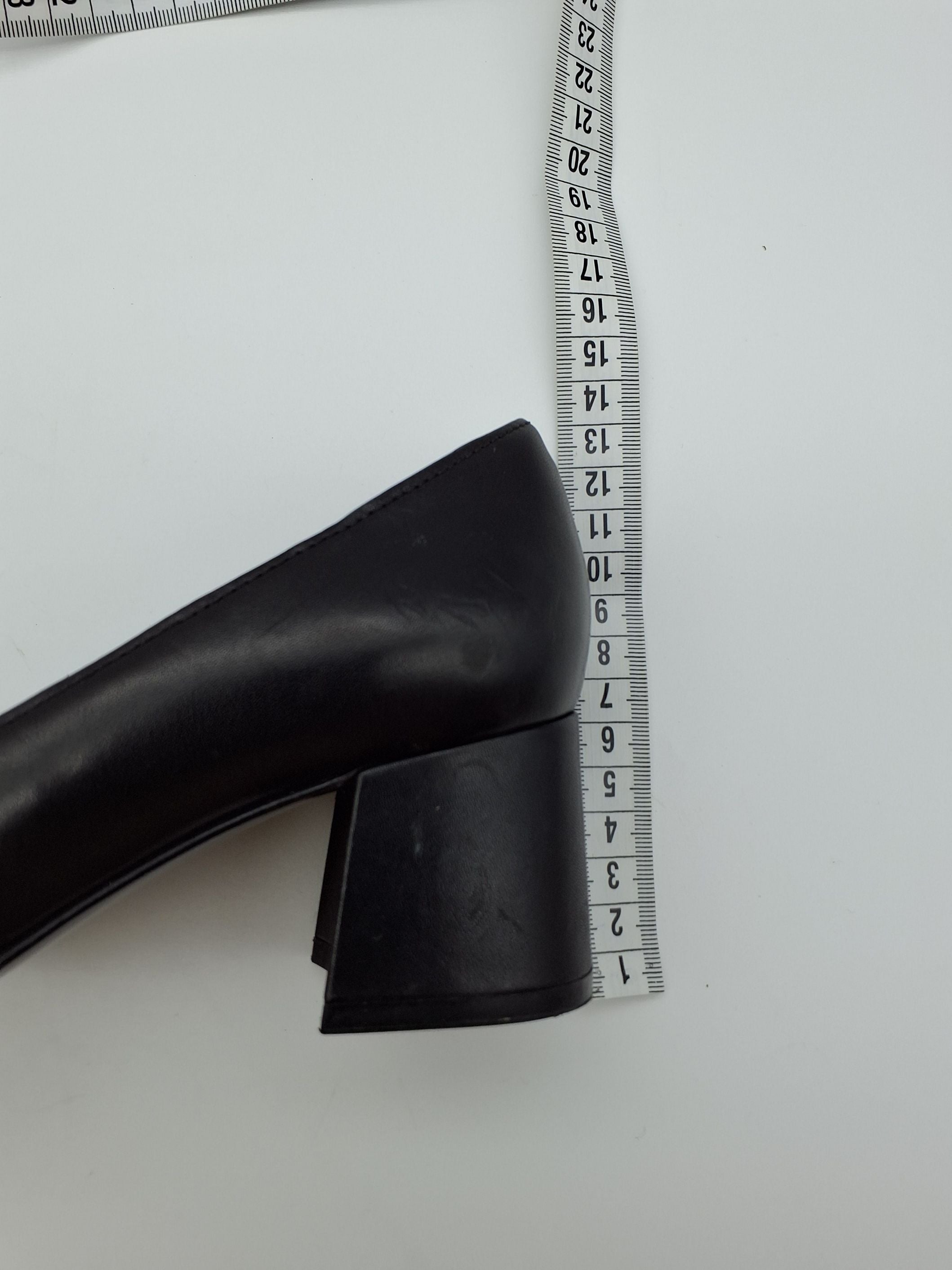 Aigner Pumps