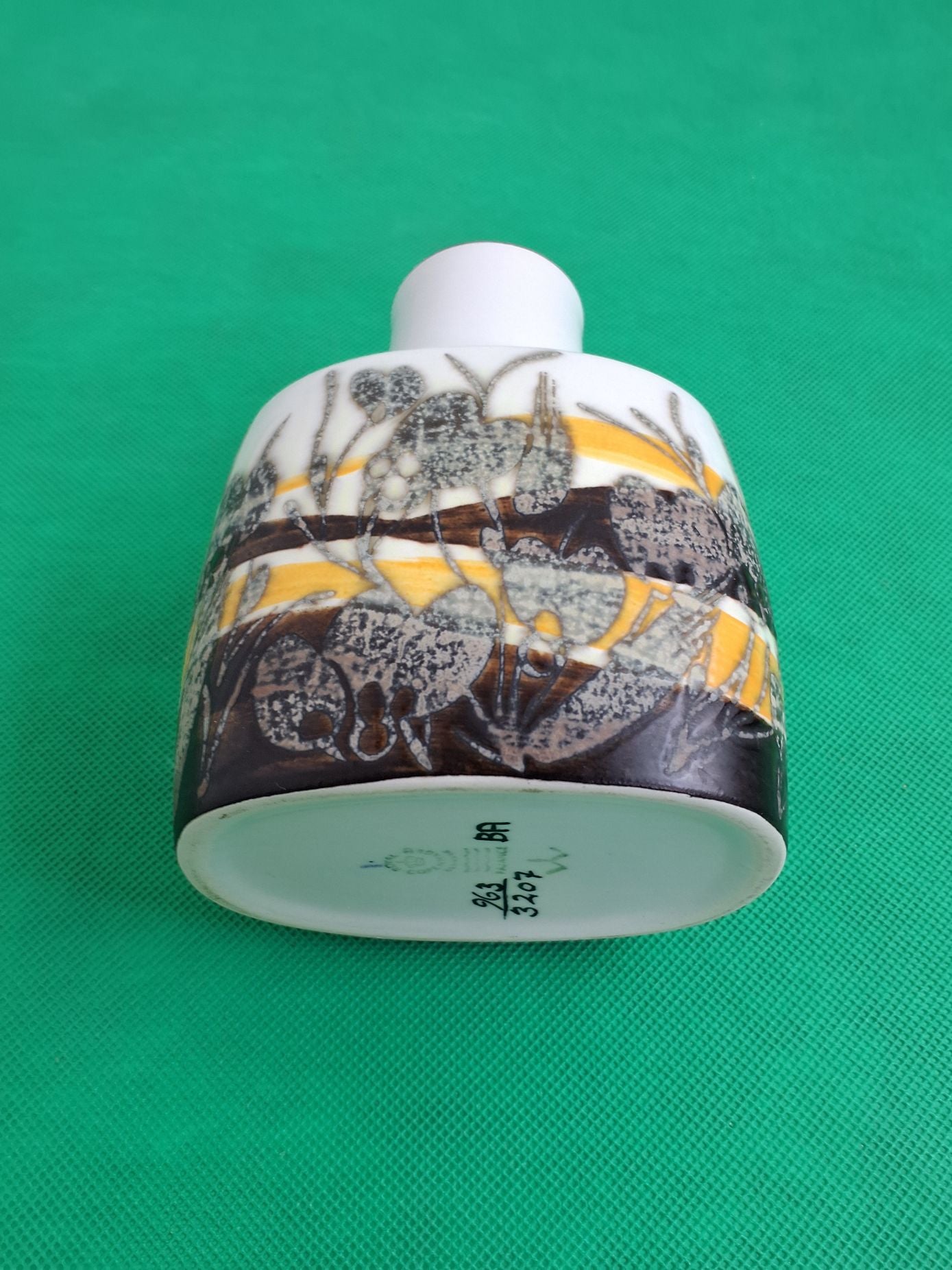 RC Fajance vase