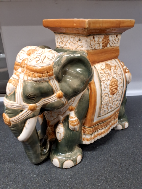 Vintage keramikfigur af elefant planteopsats