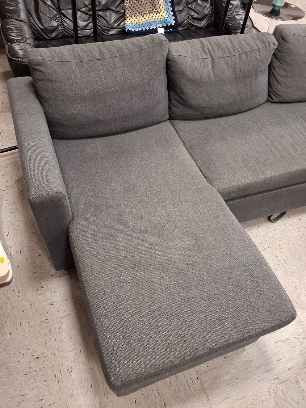 Sovesofa m chaiselong grå