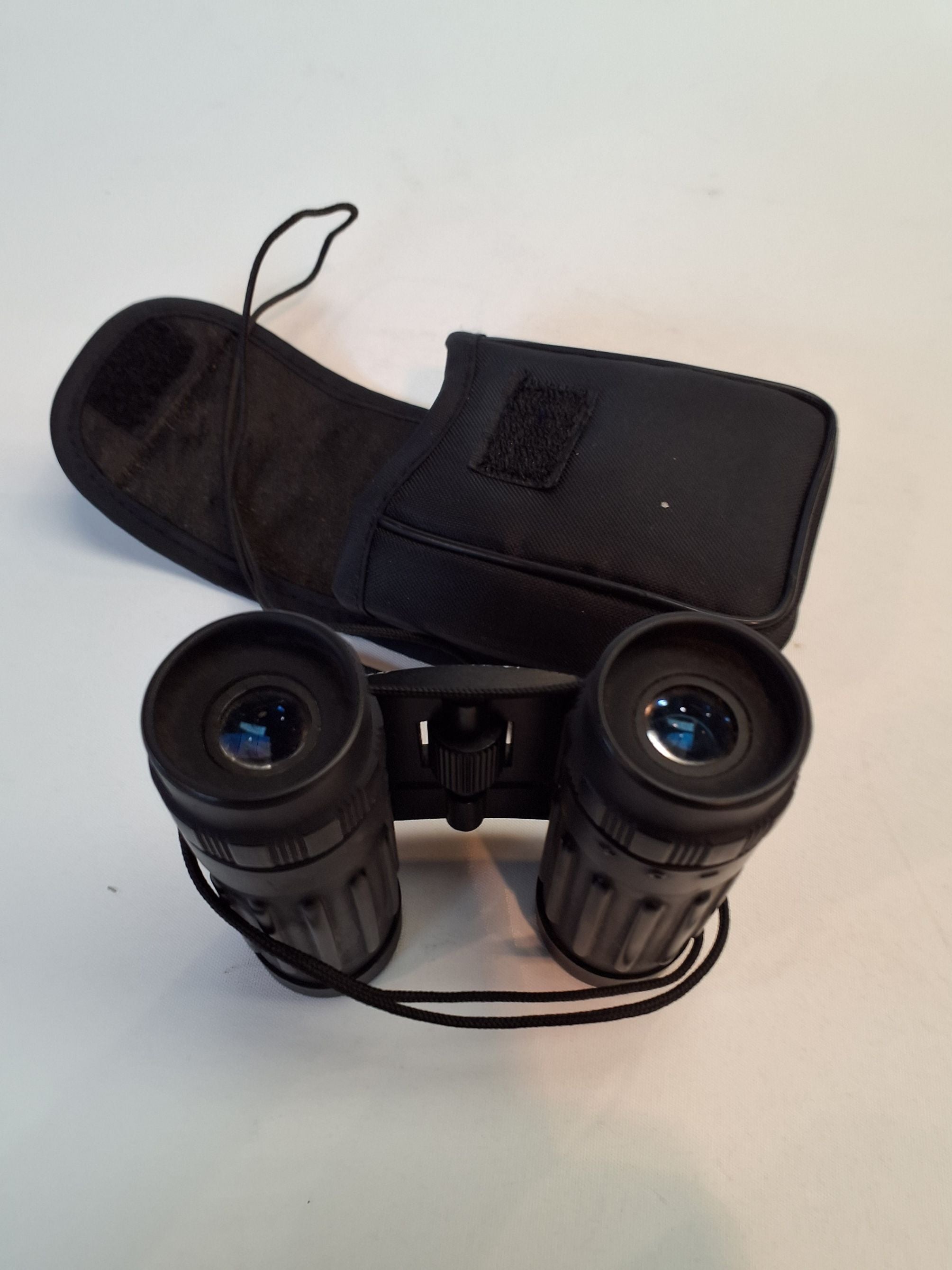 PRECISA LUXUS 8X22 kompakt kikkert