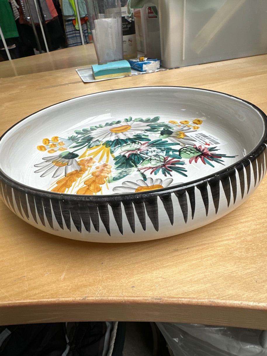 Skål med blomstermotiv
