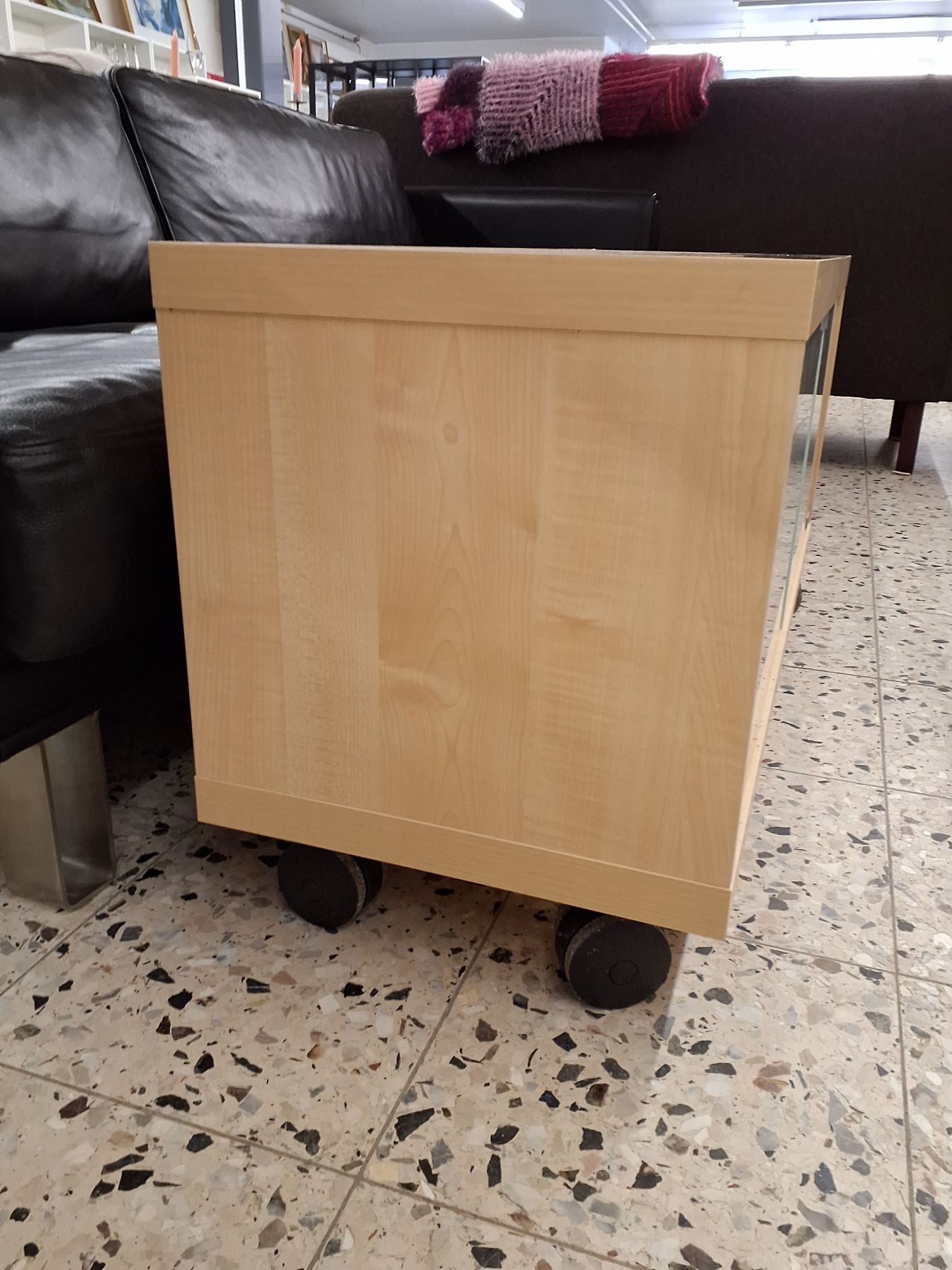 Tv bænk