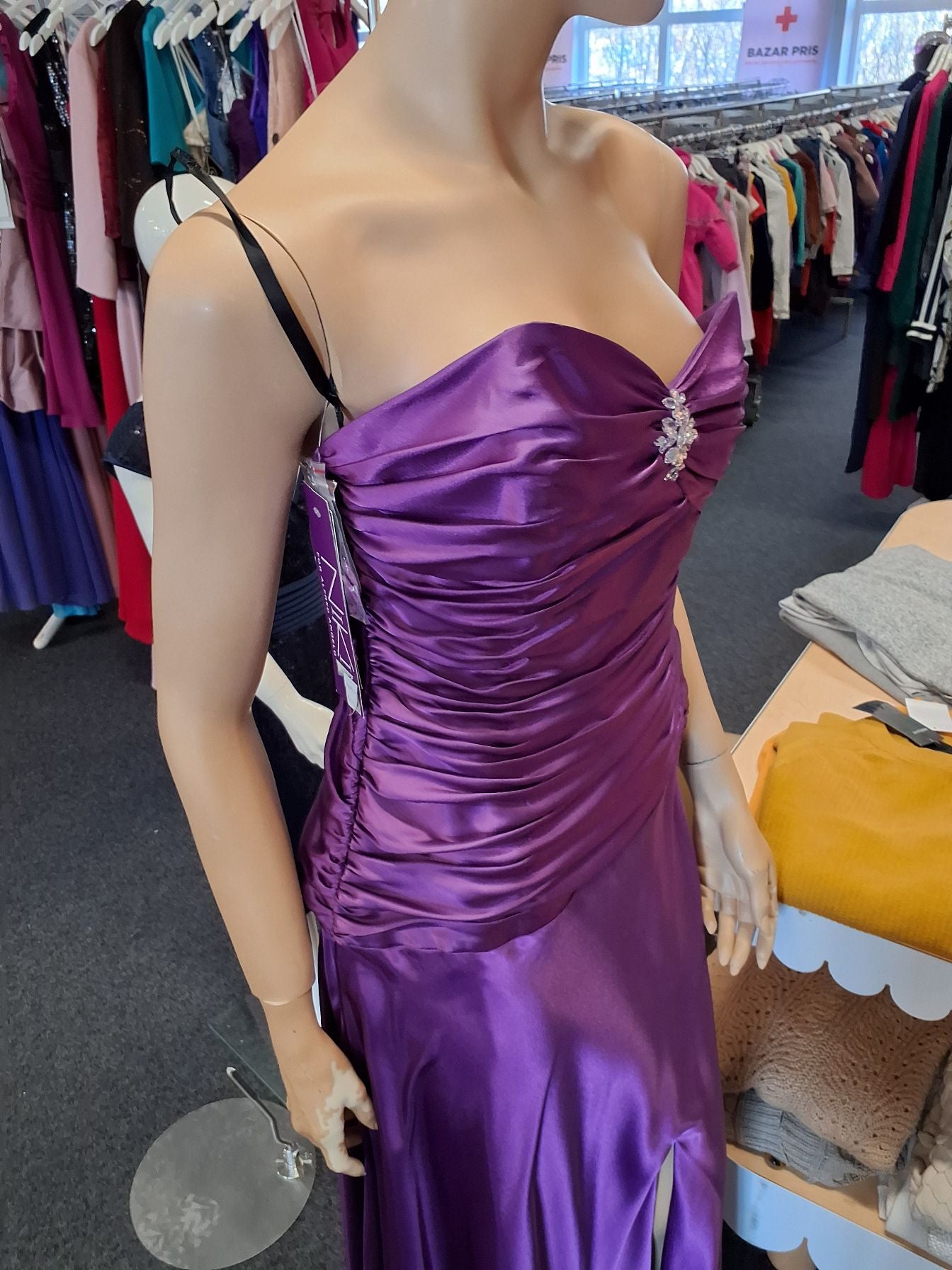 Ny kjole - Alfred Angelo