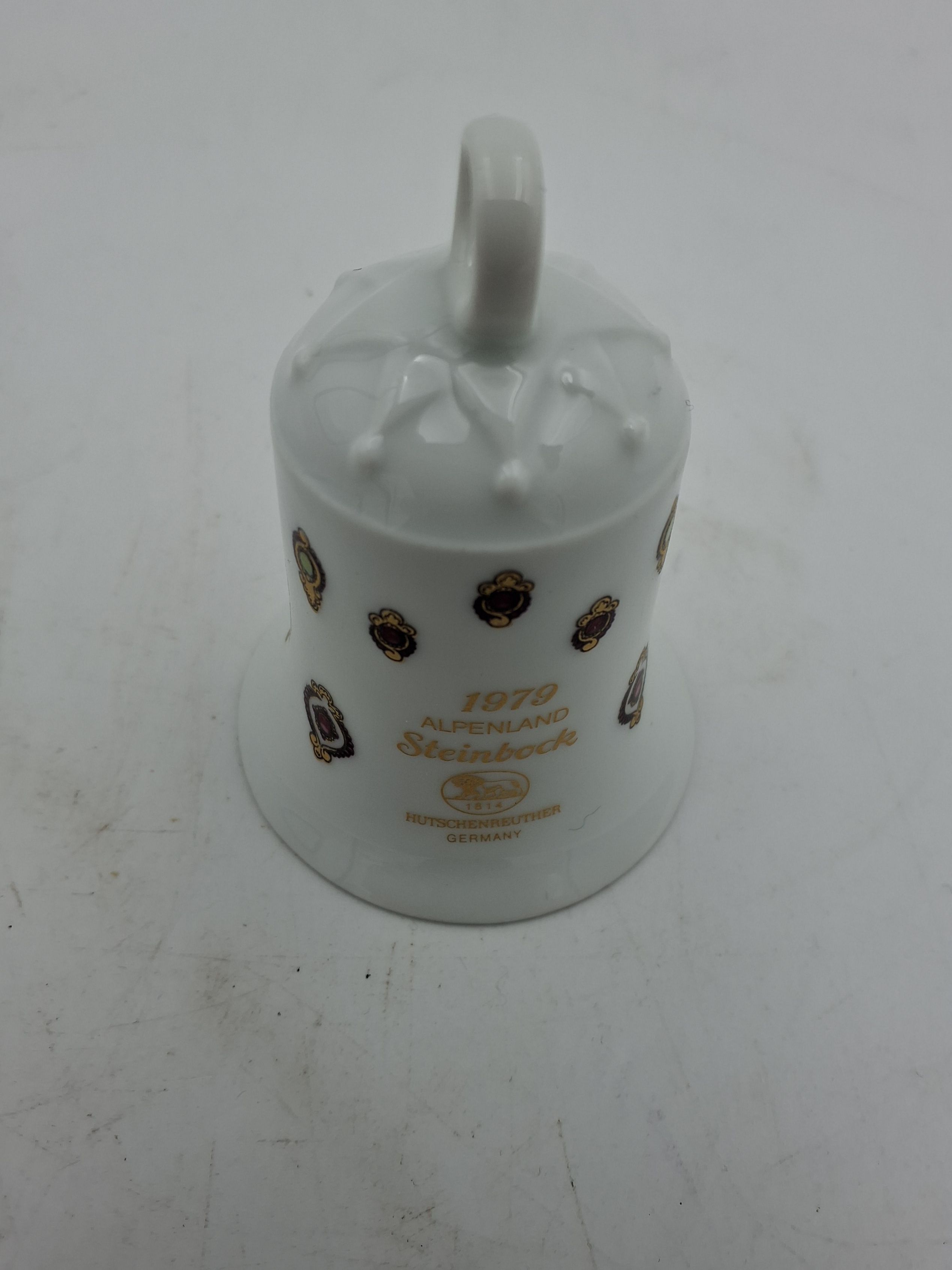 Juleklokke i porcelæn 1979 "alpenland"