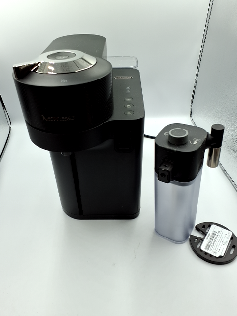 Nespresso Vertuo Lattissima kaffe maskine