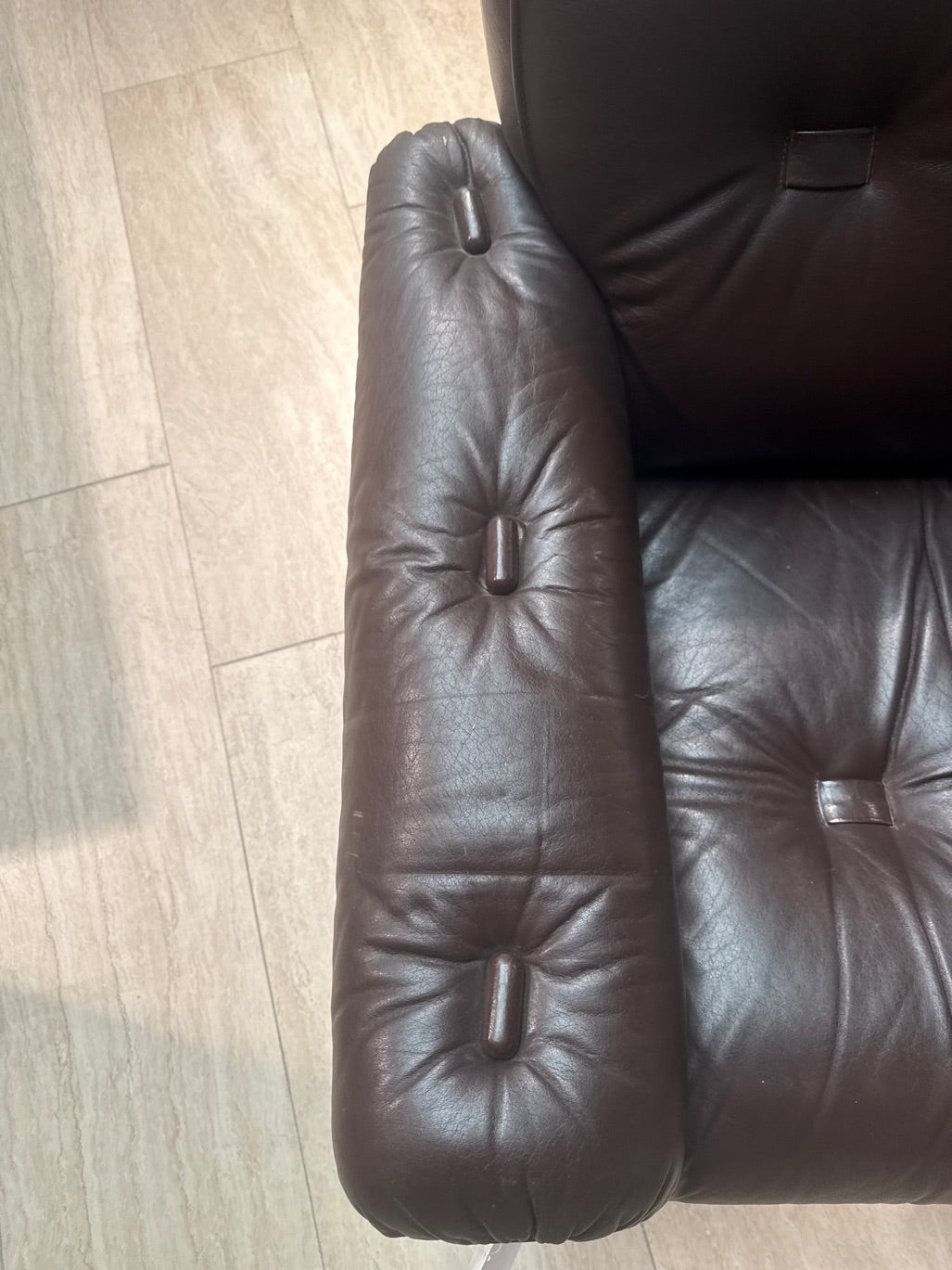 Lædersofa brun m. Detaljer