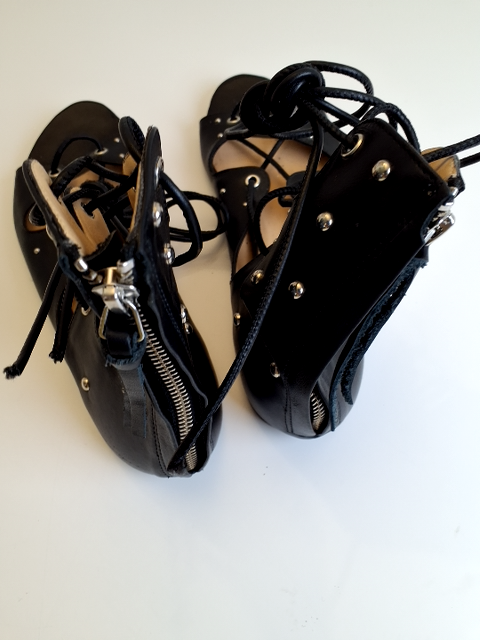 Iro Sandal (H732)