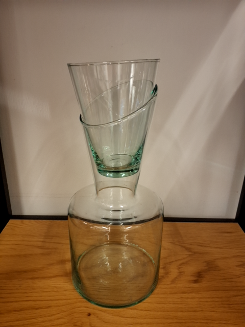 Karaffel med glas