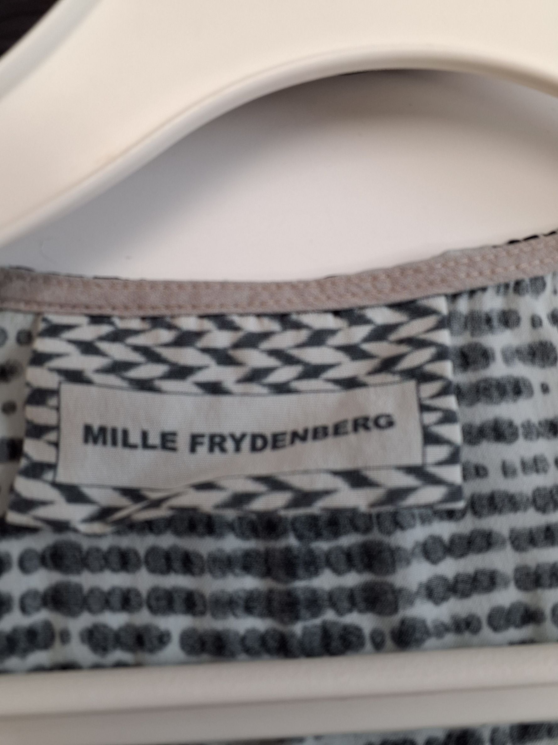 Mille Frydenberg silke Bluse