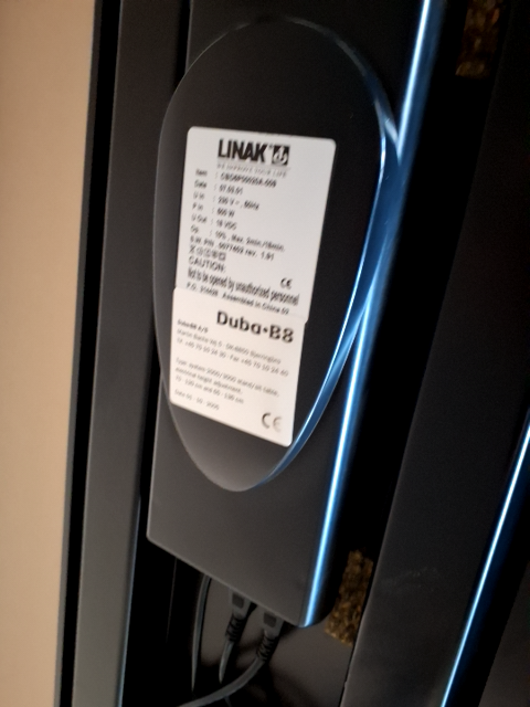 Duba B8 Hæve Sænkebord med Linak system