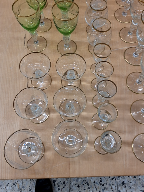 Mågeglas m. Guldkant. Lyngby glas.