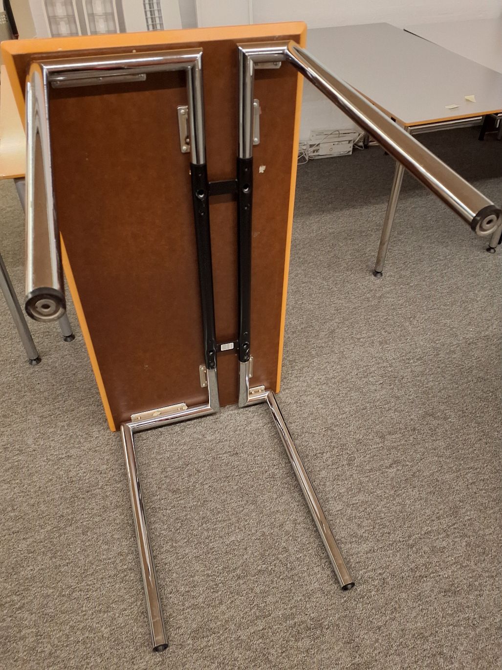 Bord grå laminat - 7106