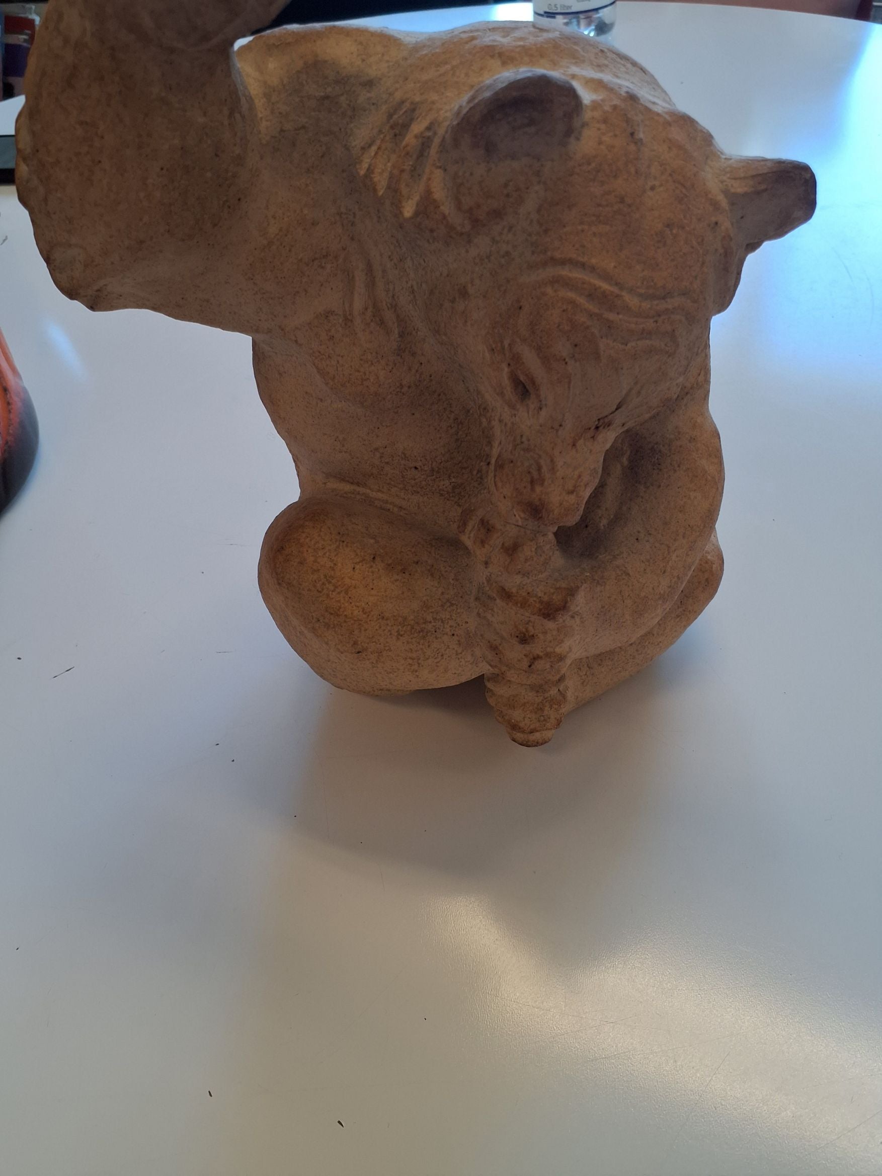Skulptur af knud khyn