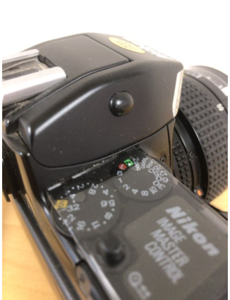 Nikon F-401 kamera