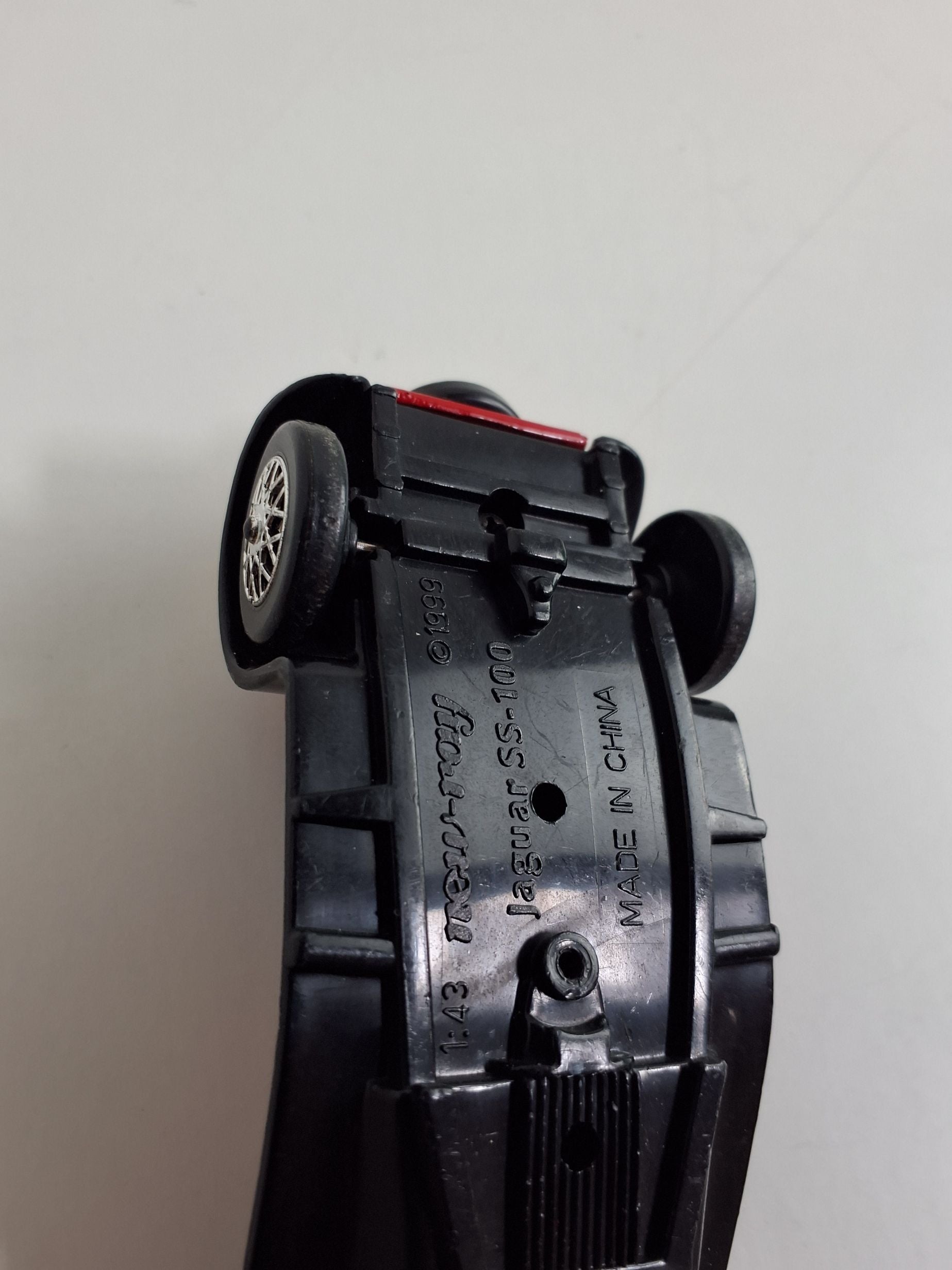 New-Ray Jaguar SS-100