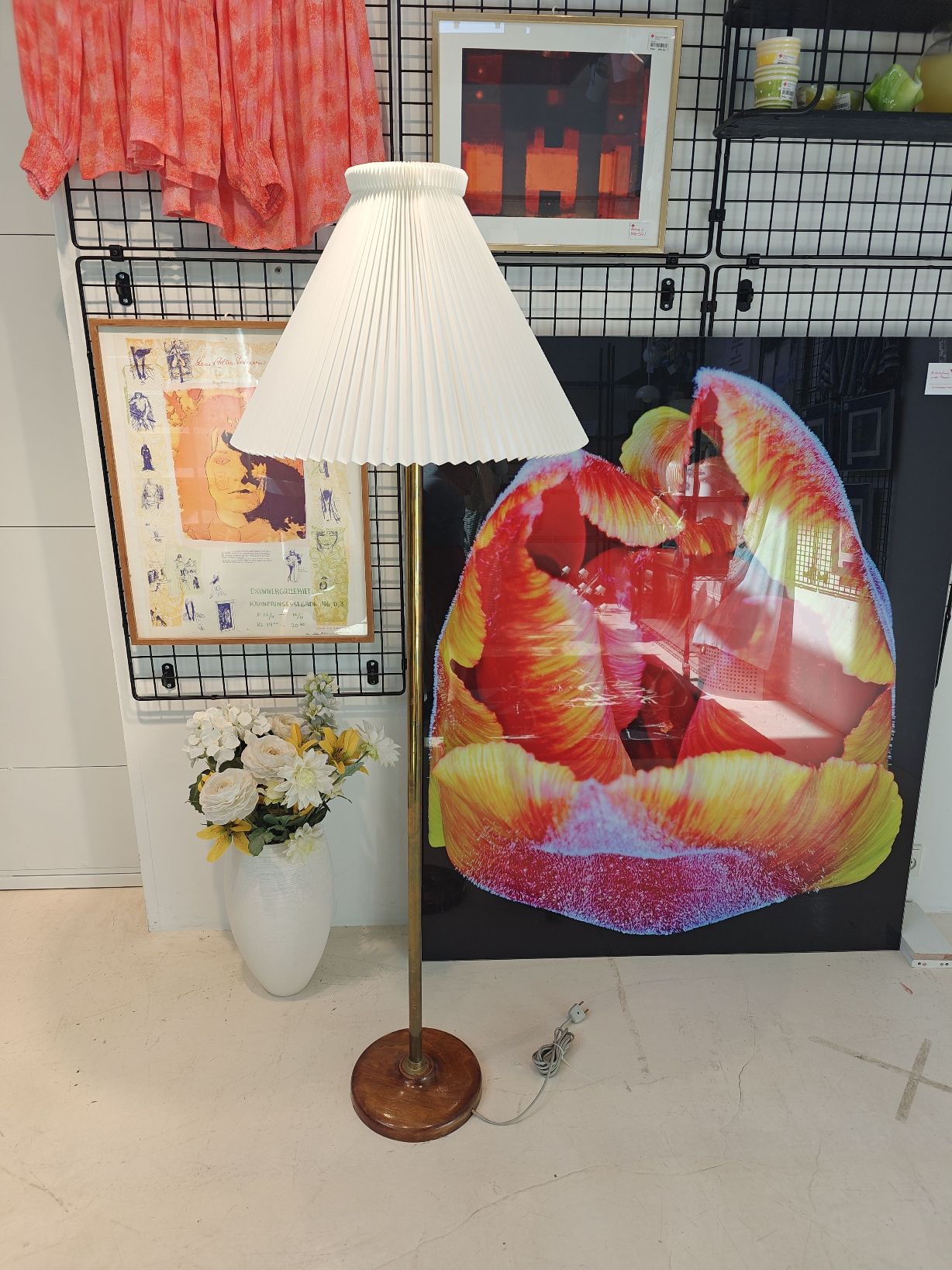Standerlampe med Le Klint skærm