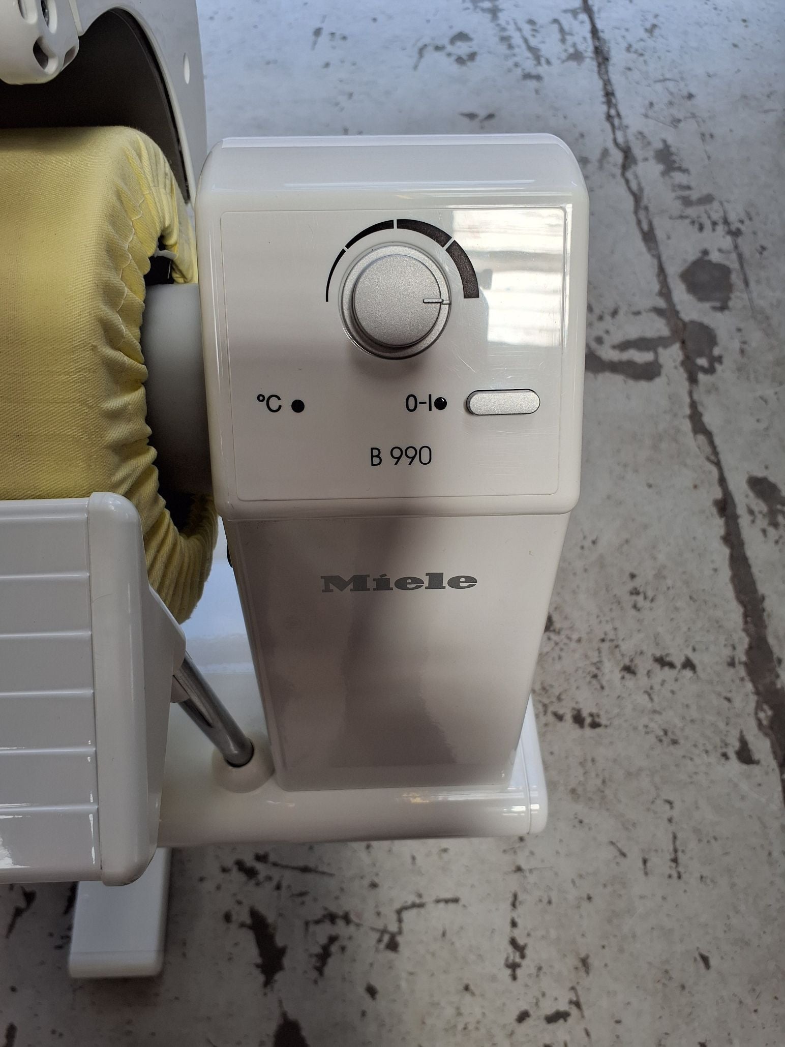 Miele strygerulle, model B 990