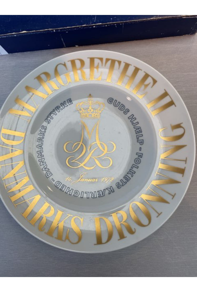 B&G minde platte dronningen