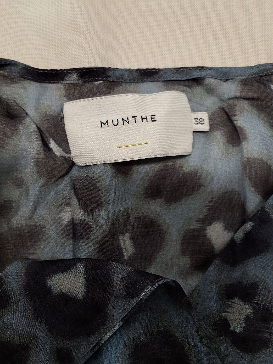 Munthe Kjole gennemsigtig blå