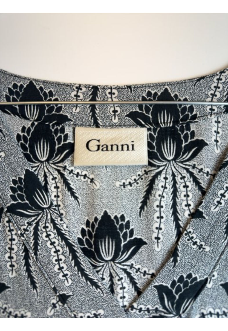 Ganni Kjole (G985)