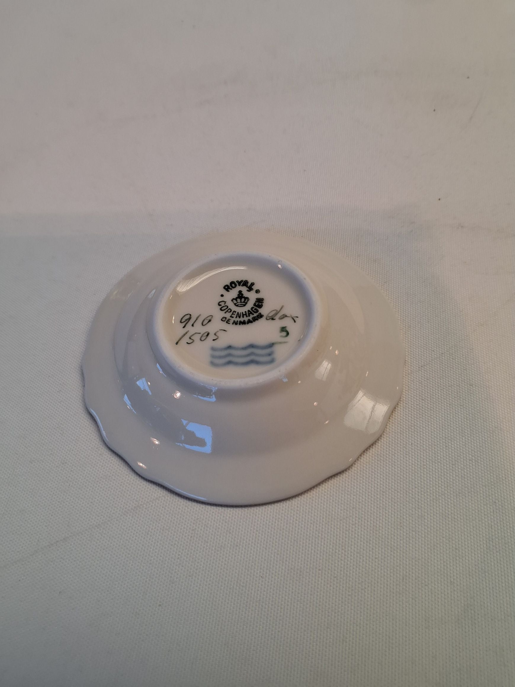 Royal Copenhagen asiat blå