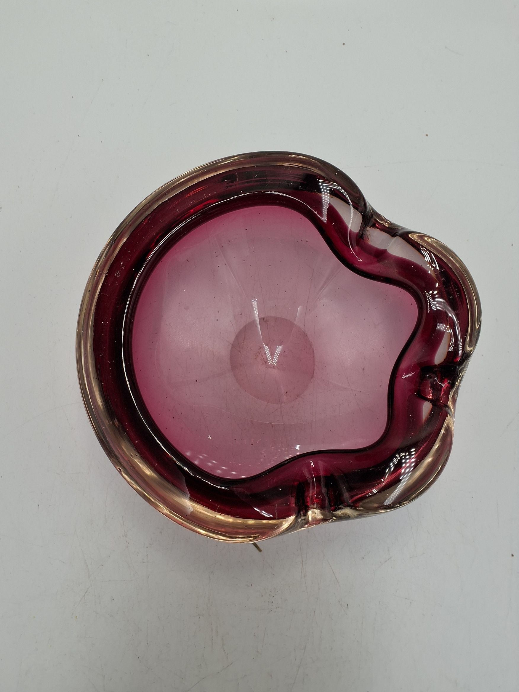 Pink glas skål
