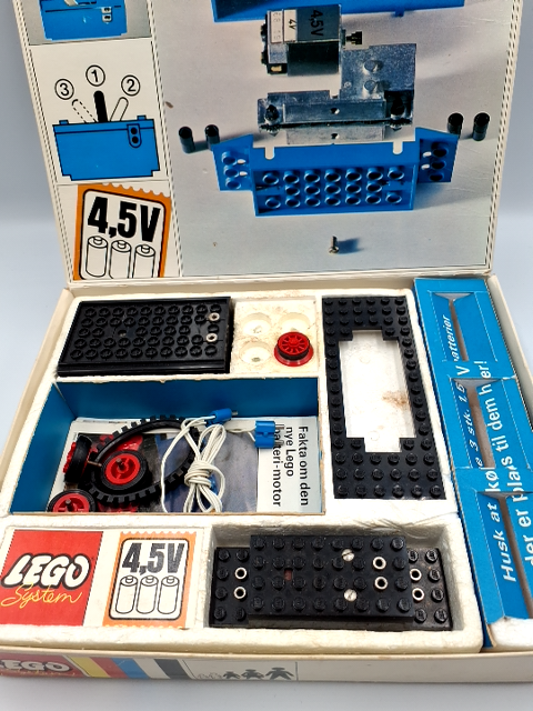 LEGO retron 4,5 v motor