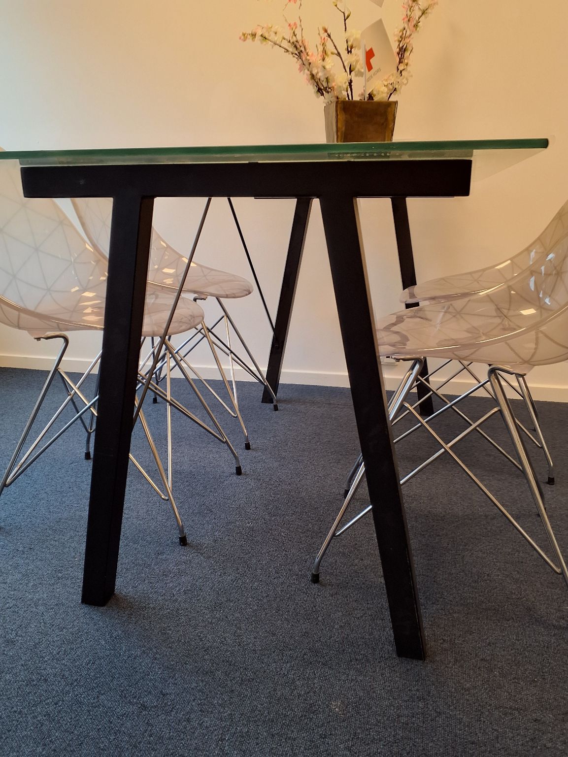 Glas spisebord