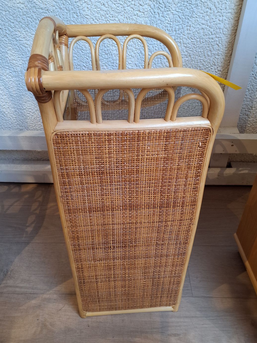 Sidebord i rattan
