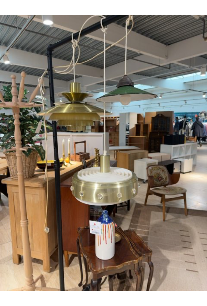 Lampe dekoreret med sten