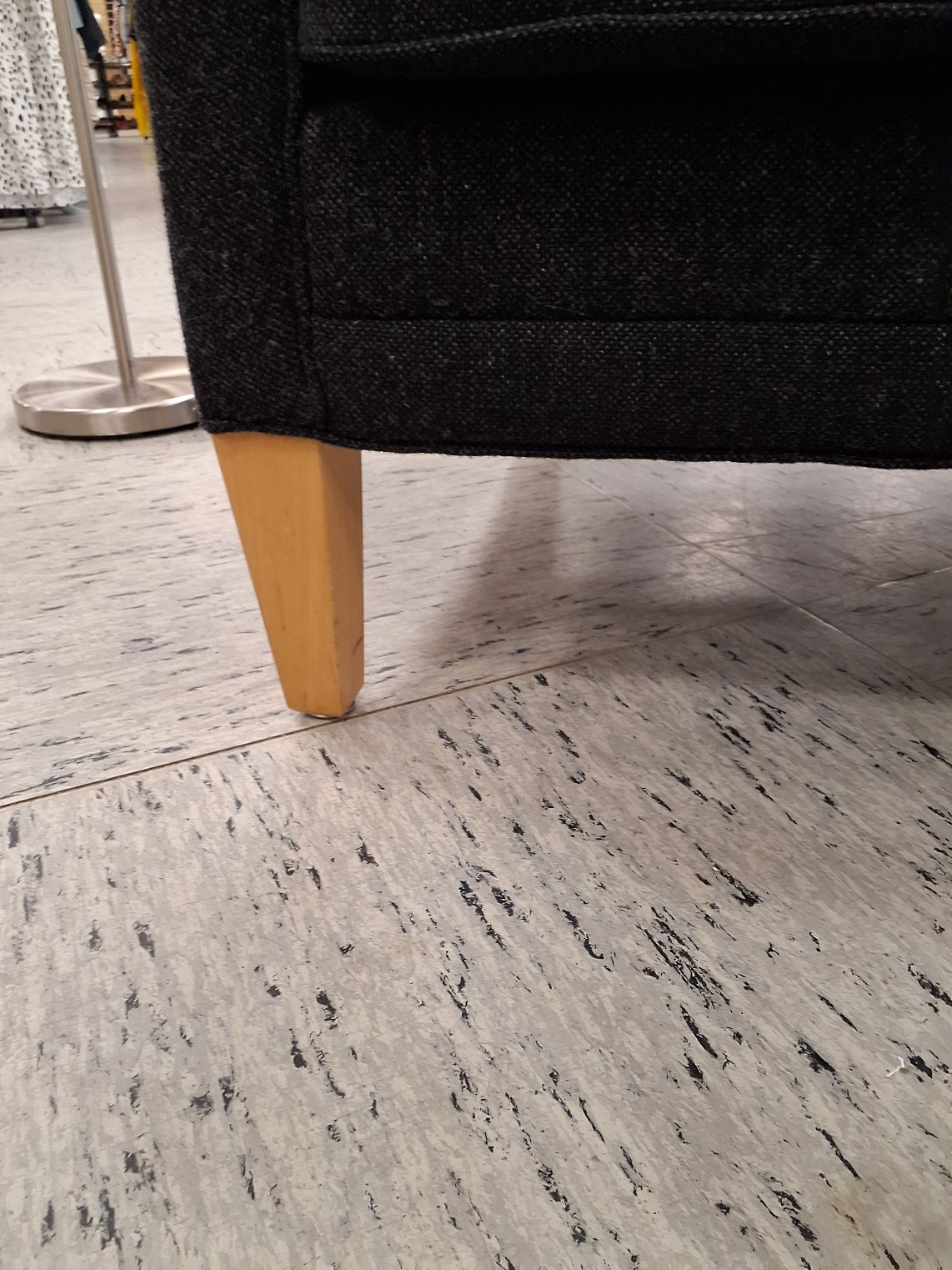 Sort lænestol