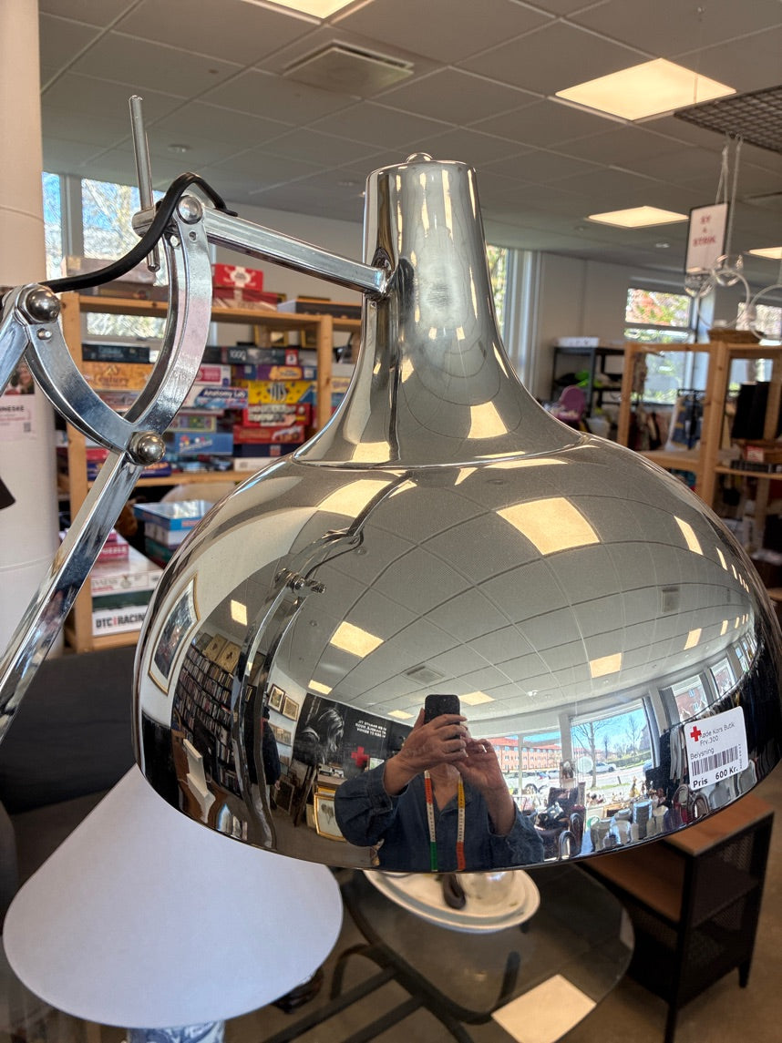 Standerlampe til gulv